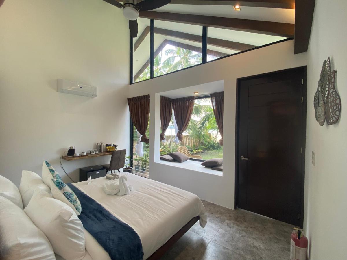 Amila Dive Beach Resort Sipalay Eksteriør billede