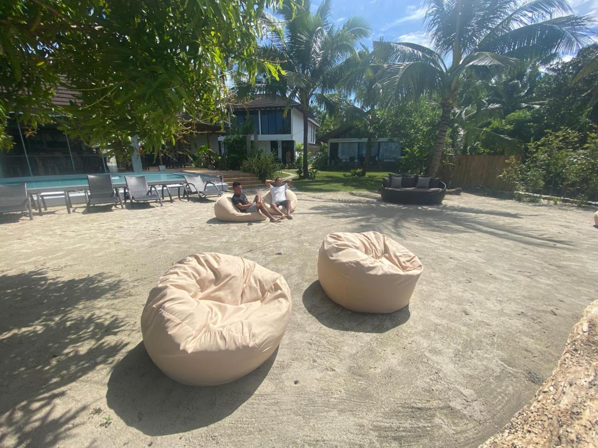 Amila Dive Beach Resort Sipalay Eksteriør billede
