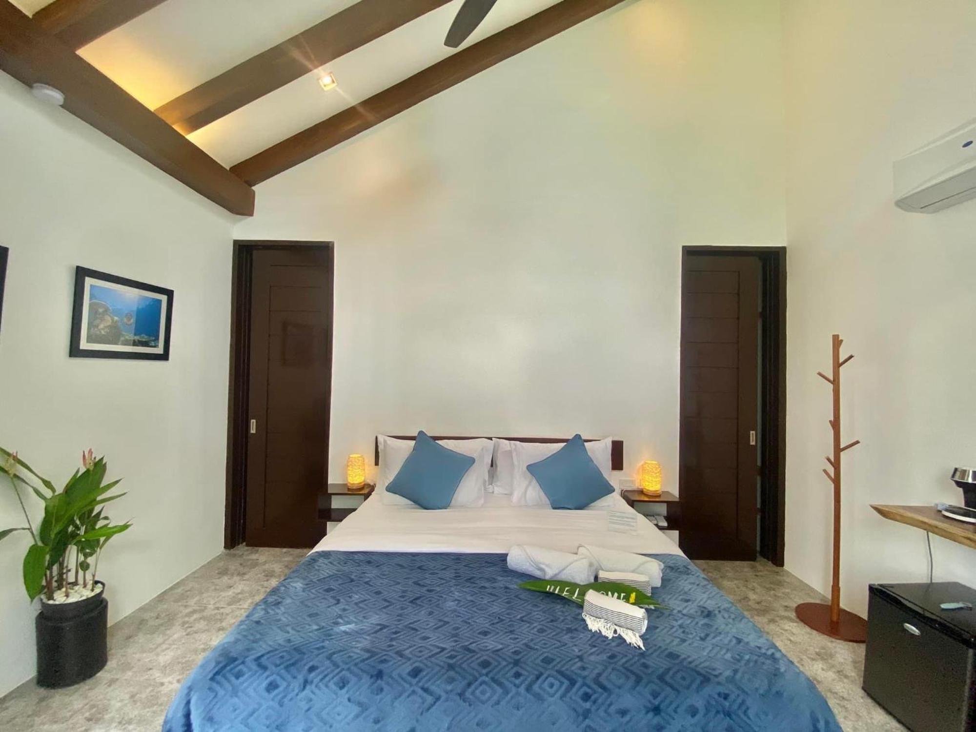 Amila Dive Beach Resort Sipalay Eksteriør billede